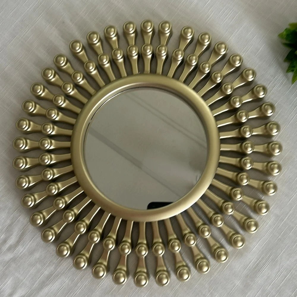 Retro Mirror